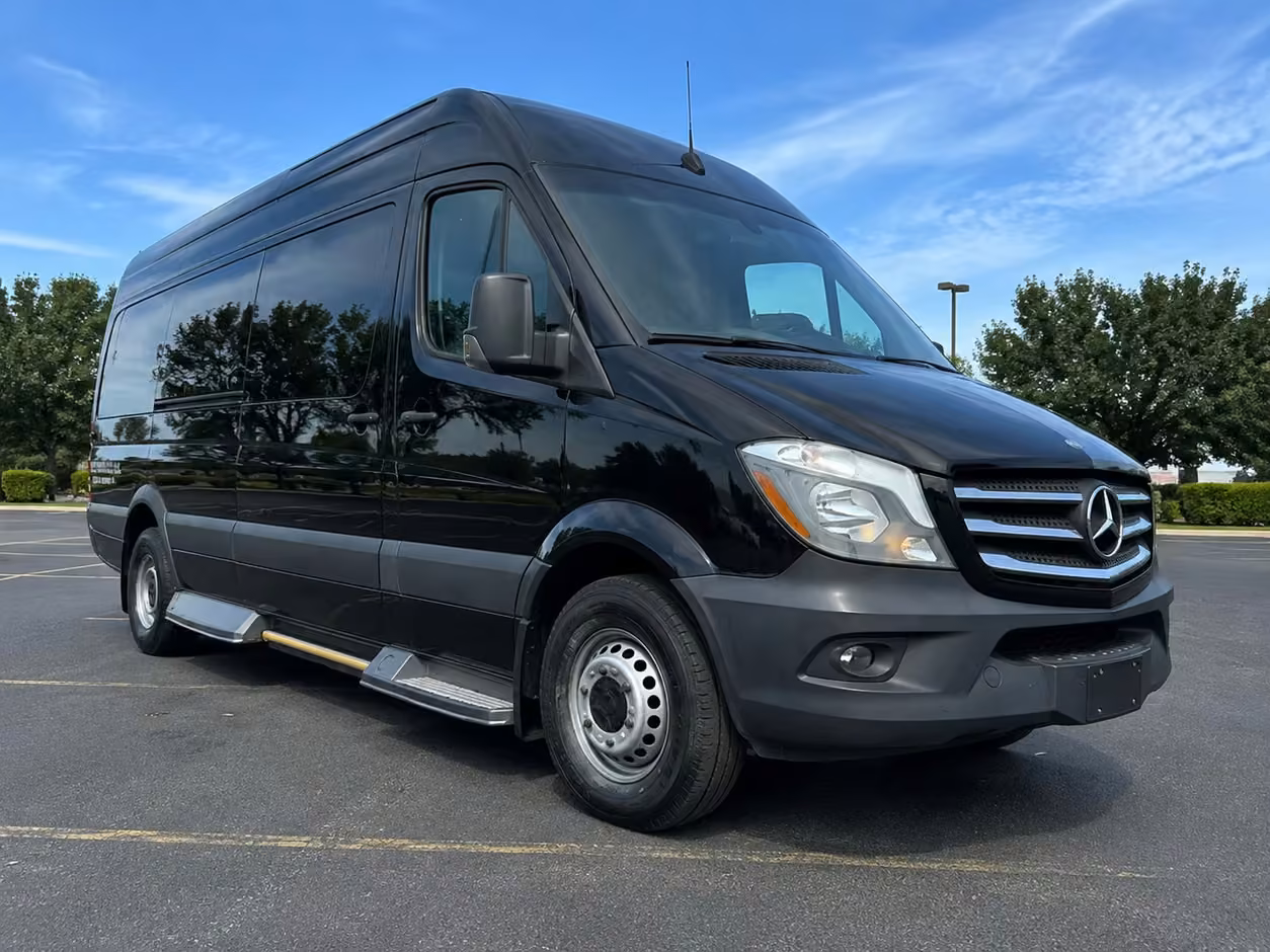 14 passenger sprinter limousine