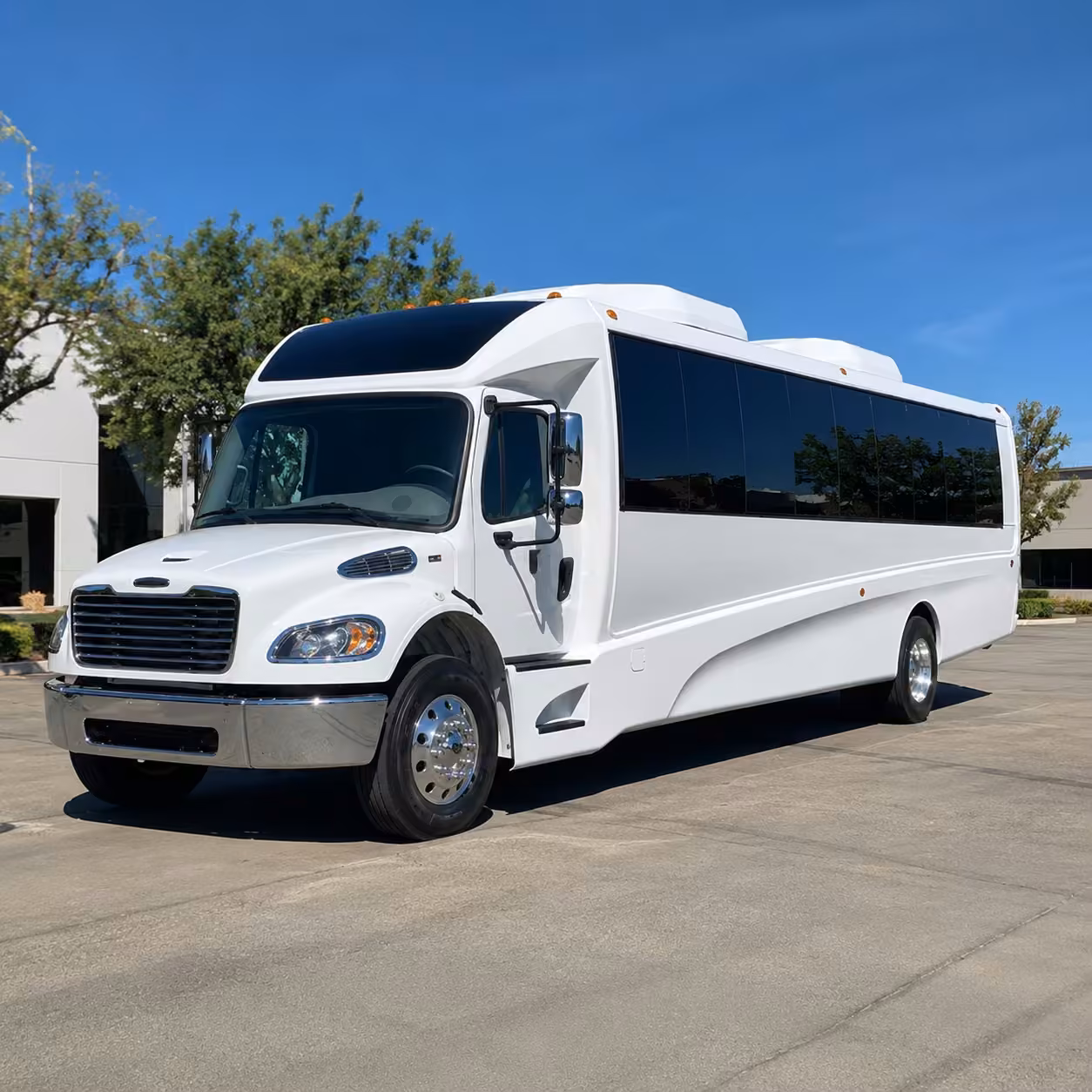 15 35 passenger minibus
